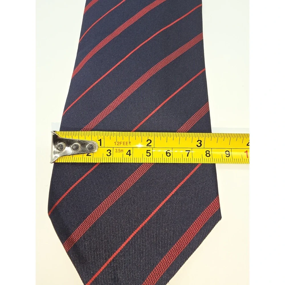 VTG Banana Republic Mens 100% Silk Necktie Striped Navy Blue Red 58 x 3.25